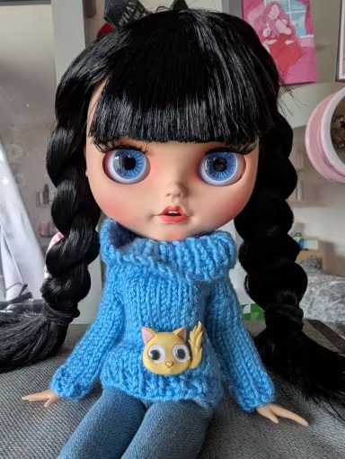 Neo Blythe Doll with Black Hair, Tan Skin, Matte Smiling Face & Custom Jointed Body