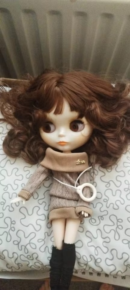 Nude Blythe Doll with Medium Short Curly Hair, White Skin Shiny Face Joint Body