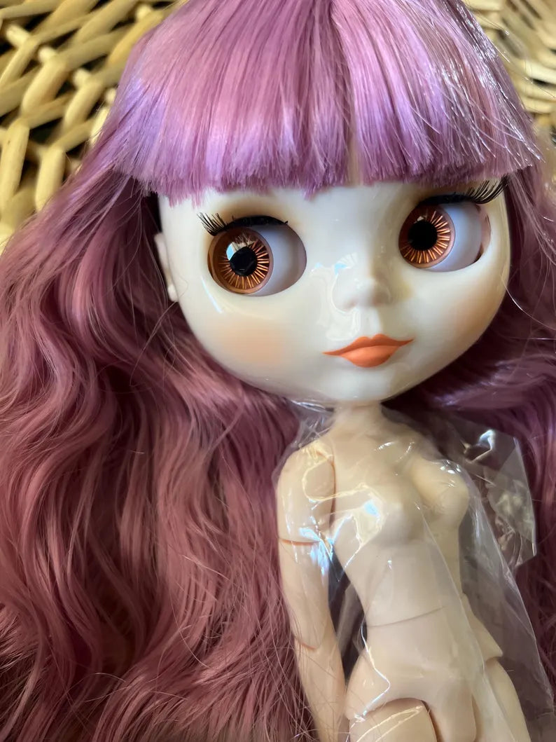 Nude Blythe Doll with White Skin, Shiny Face, Joint Body, Pastel Pink Hair