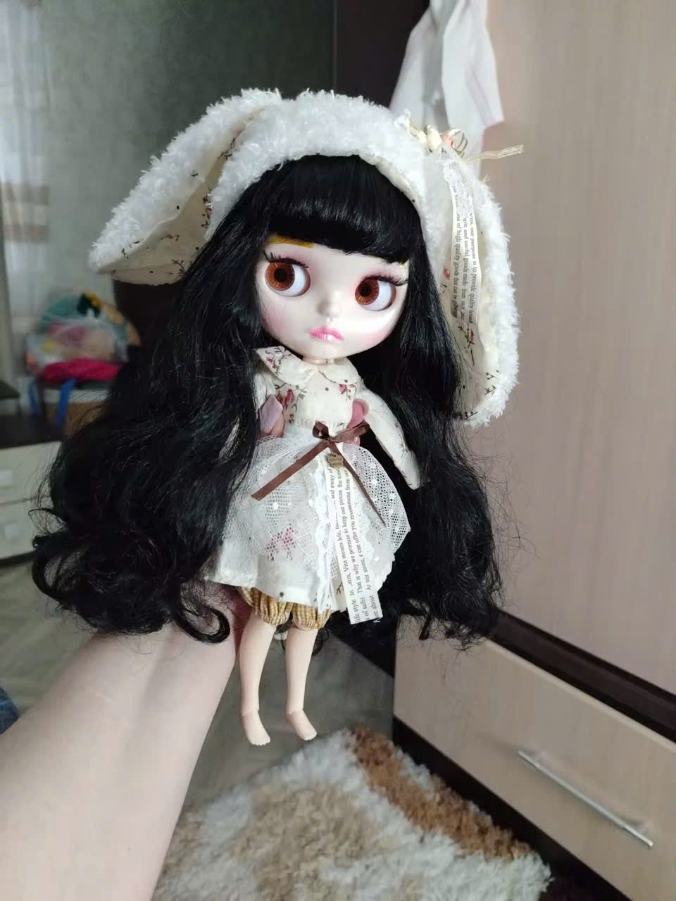 Blythe Nude Doll with Shiny Face, White Skin, Jointed Body, Black Curly Hair