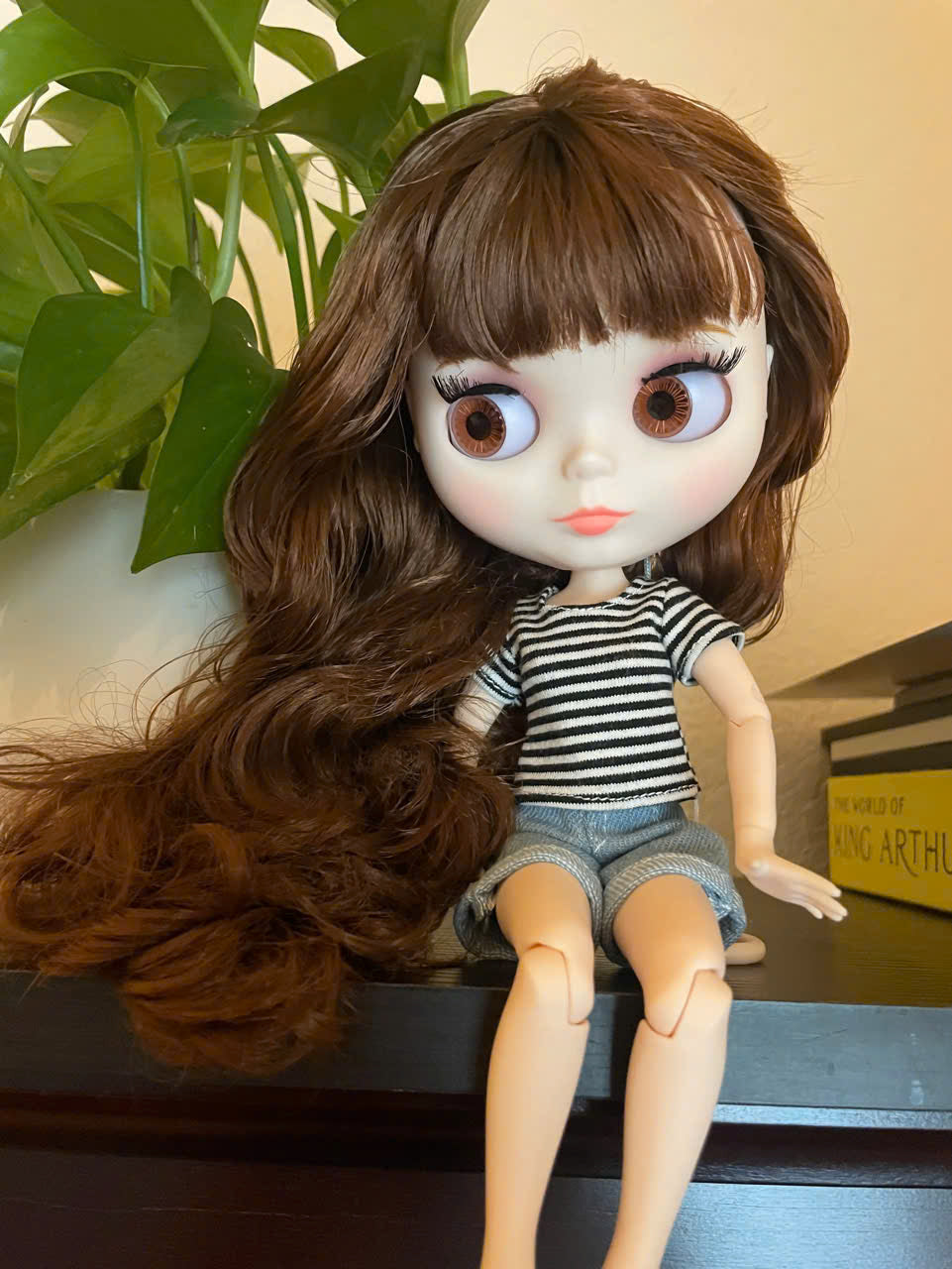 Nude Blythe Doll with Natural Skin Glossy Face & Long Chocolate Curly Hair