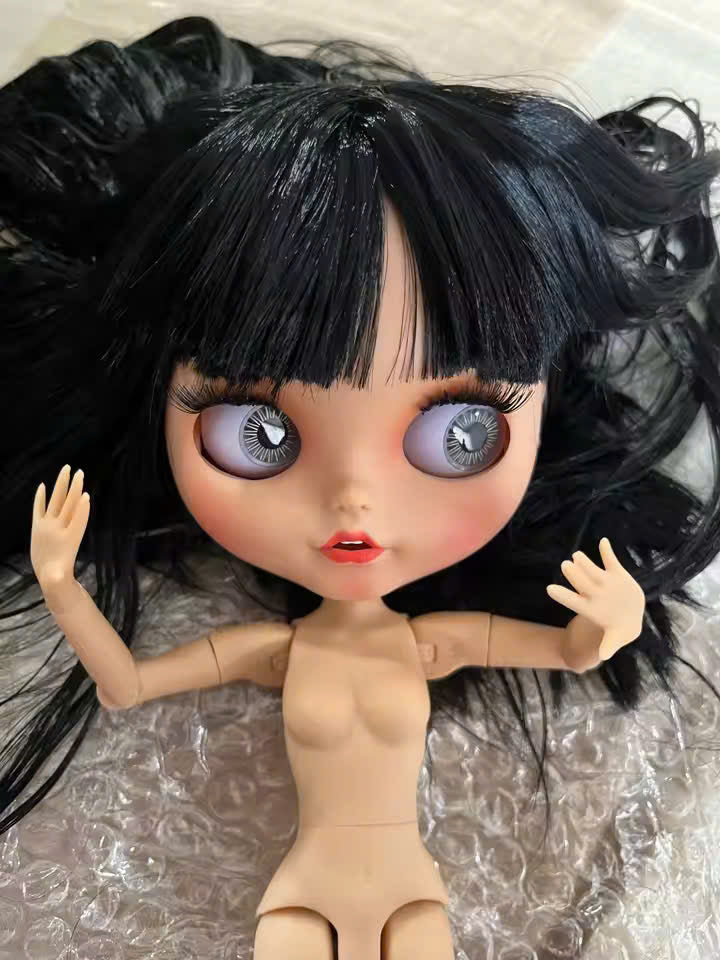 Neo Blythe Doll with Black Hair, Tan Skin, Matte Smiling Face & Custom Jointed Body