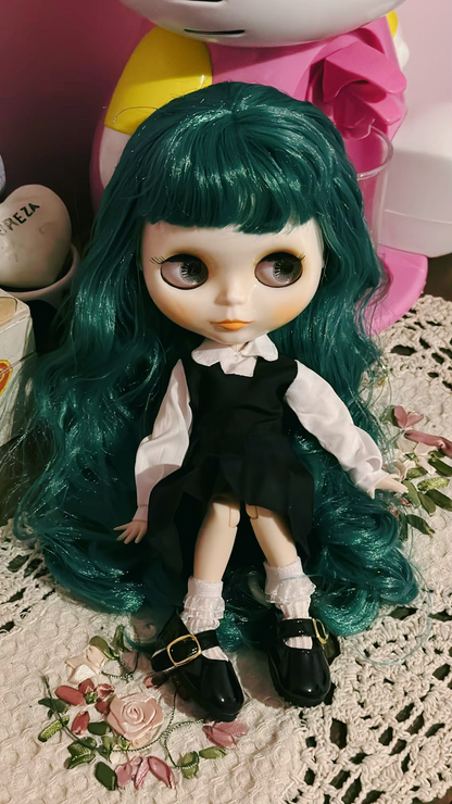 Blythe Doll – Green Hair, Shiny Face, Custom Jointed Body