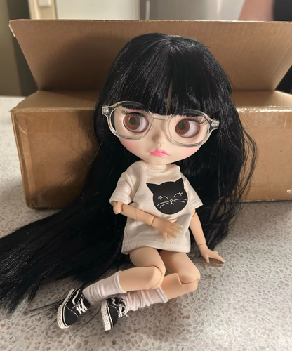 Blythe Nude Doll with White Skin, Matte Face, Carved Lips, Black Hair mixed Color