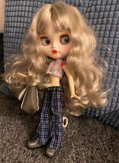 Nude Blythe Doll with Pouting Mouth & Blond Hair & Matte Face & White Skin