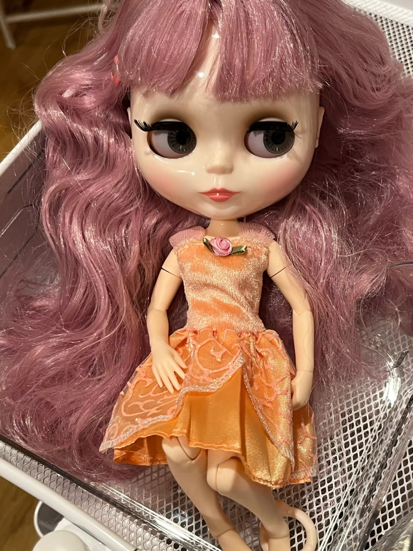 Nude Blythe Doll with White Skin, Shiny Face, Joint Body, Pastel Pink Hair