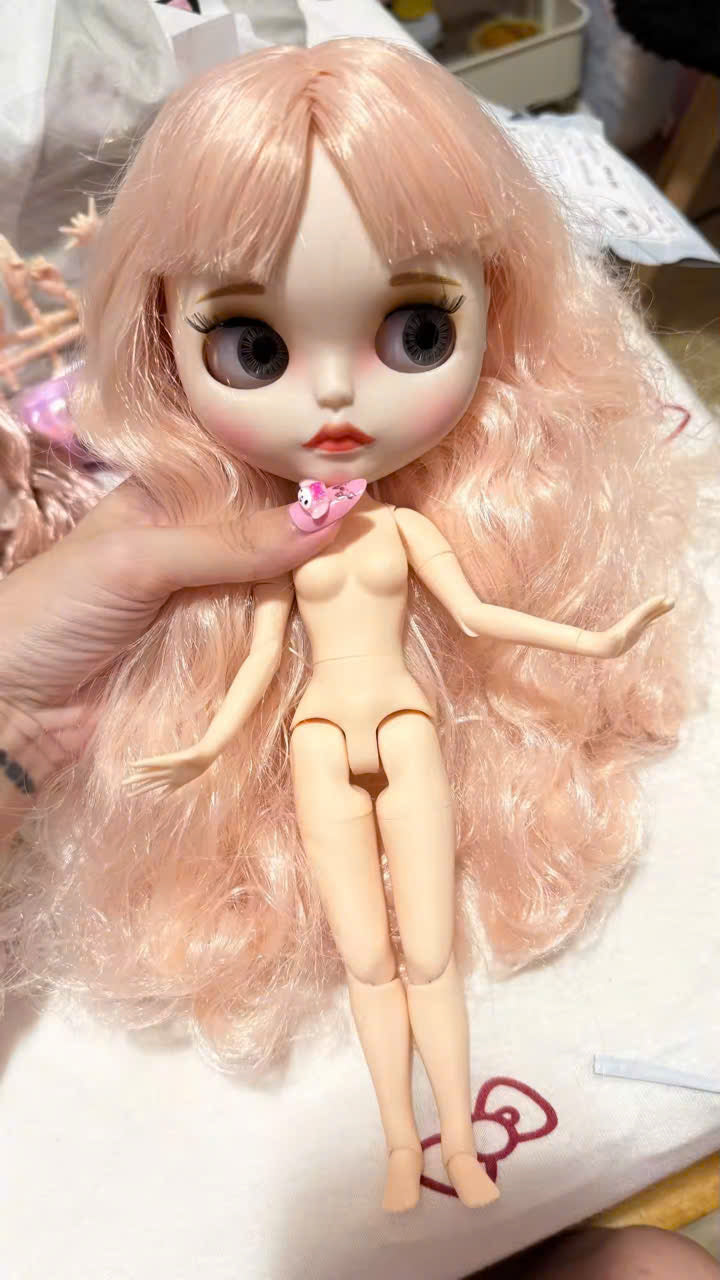 Nude Blythe Doll with Pale Pink Hair, White Skin, Matte Face, Jointed Body